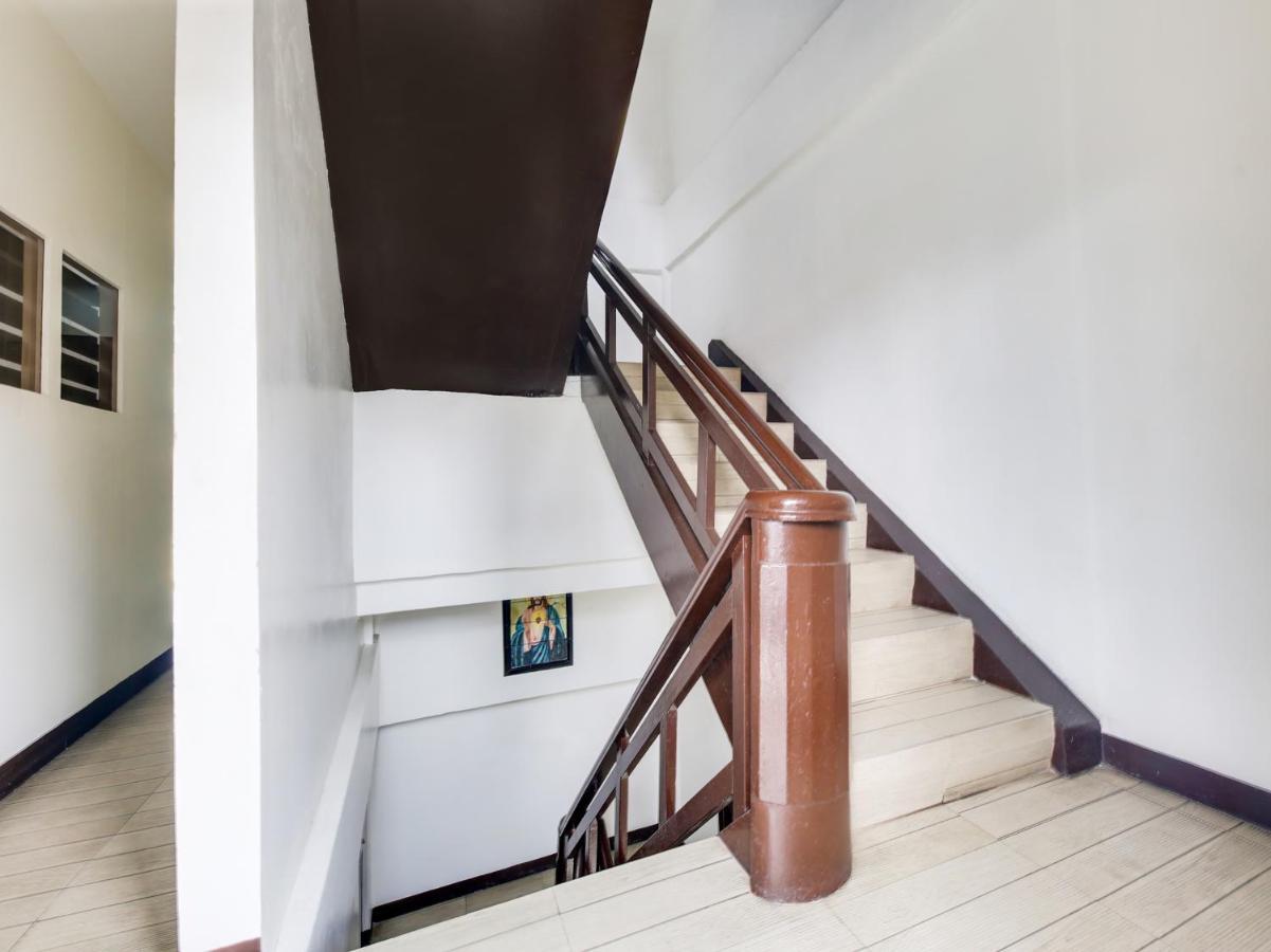 מנילה Oyo 895 Golden Majestic Pension Inn מראה חיצוני תמונה